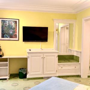 Superior Double Room with Terrace and Garden View