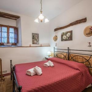 Two-Bedroom Deluxe Apartment with Garden View