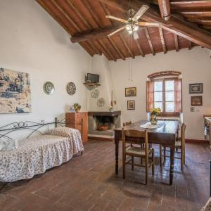One-Bedroom Apartment with Garden View