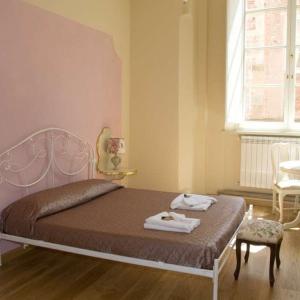 Large Double Room - Annex