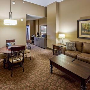 Executive King Suite - Non-Smoking