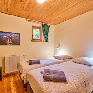 Two-Bedroom Deluxe Apartment with Garden View