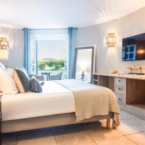 Deluxe Double Room with Garden View