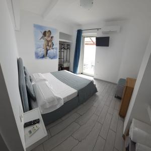 Double Room with Balcony and Sea View