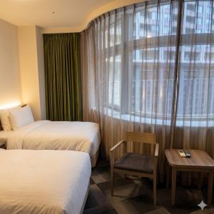 Non-Smoking Corner Twin Room, check-in from 15:00 / check-out until 13:00 (22-hour stay)