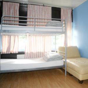 Standard Twin Room with Shared Bathroom