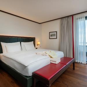 Deluxe Double Room - Lake View