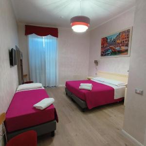 Economy Triple Room