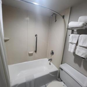 King Room with Whirlpool - Non-smoking