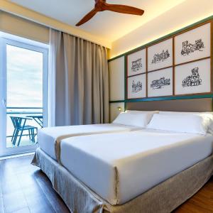 Quadruple Room with Sea View