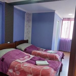 Twin Room with Private External Bathroom
