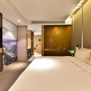 Elegant Double Room - No Window 