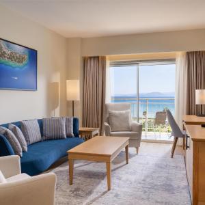 Suite with Balcony and Sea View