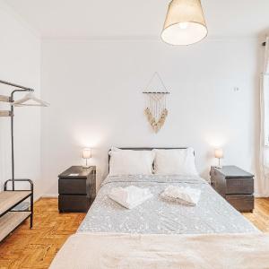 Standard Double Room with Shared Bathroom