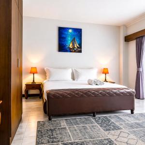 One Bedroom Suite with Living room