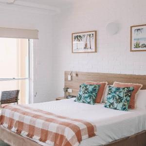 Queen Room with Ocean View