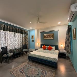 King Room with Balcony