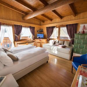 Deluxe Double Room with Bath