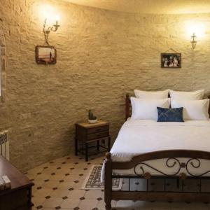 Large Double or Twin Room