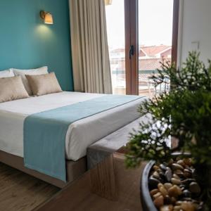 Double Room with Balcony and Sea View