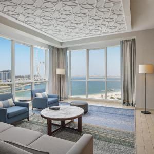 Three-Bedroom Suite with Kitchen - Panoramic Sea View