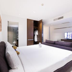 Grand Deluxe Single room