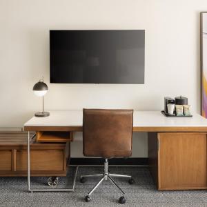 Queen Room with Two Queen Beds and City View - Hearing Accessible