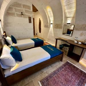 Superior Double or Twin Room with Mountain View