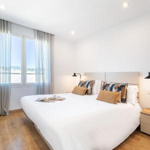 2 Bedroom Penthouse Apartment with Terrace