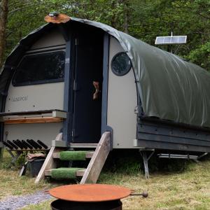 Landpod (2 Double Beds)