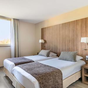 Standard Room with Two Single Beds