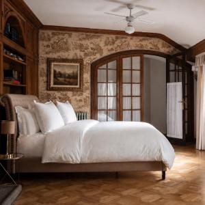 Superior King Suite