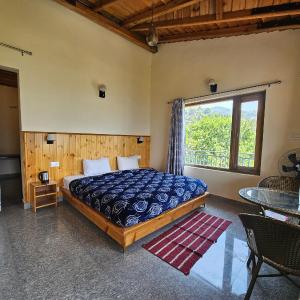Deluxe Room with Balcony