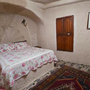 Cave Room