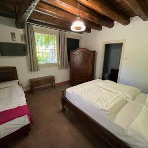 Double Room (3 Adults)