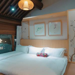 Japanese-Style Room with Tatami