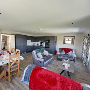 Three-Bedroom Apartment with Sea View