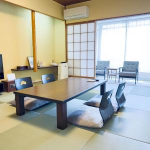 Superior Family Room