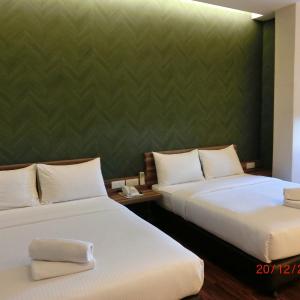 Deluxe Family Suite
