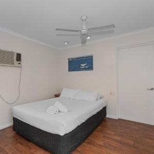 Standard Access Cabin - Sleeps 3