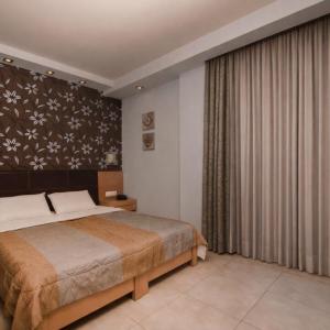 Double or Twin Room with Street View