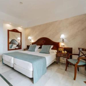 Twin Room with Sea View