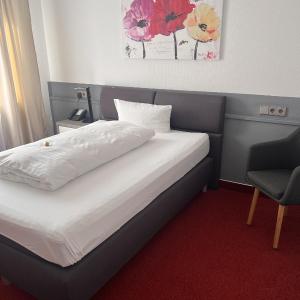 Single Room with Private Bathroom
