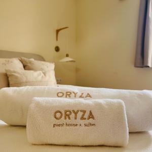 Queen Room with Pool View