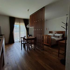 Deluxe Double Studio