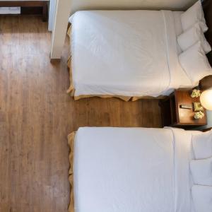 2 Single Bed Accessible