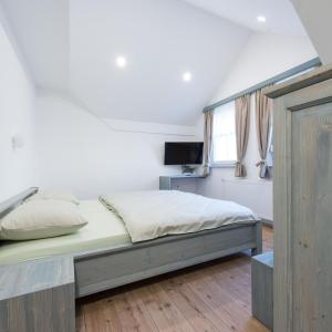 Double Room (no kitchen)