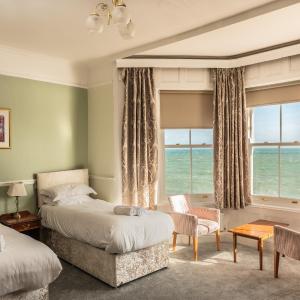 Twin Room with Sea View