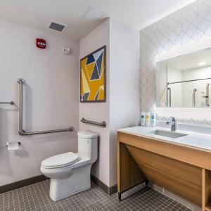 King Room with Tub - Disability Access/Non Smoking