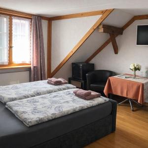 Deluxe Double Room with Shower
